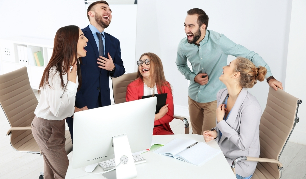 image cohesion travail d'equipe humour